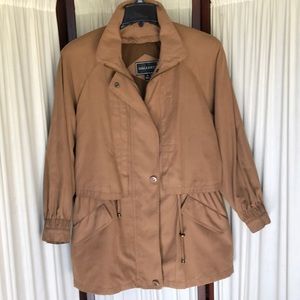 Gallery light weight puff jacket Sz M